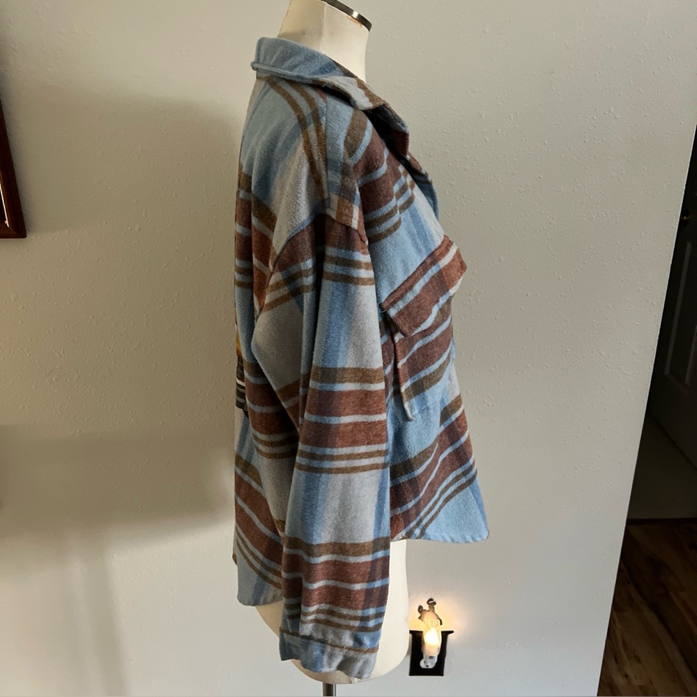 M - FORD - Plaid Shirt/Jacket with Bronco Graphic - Picture 6 of 12